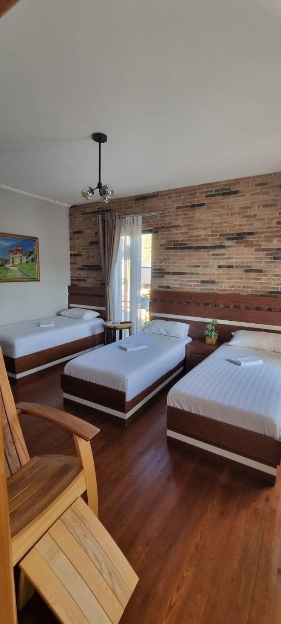 Nurellari Winery Cellar And Guest House Берат Екстериор снимка