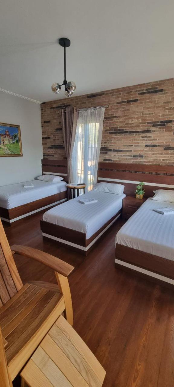 Nurellari Winery Cellar And Guest House Берат Екстериор снимка