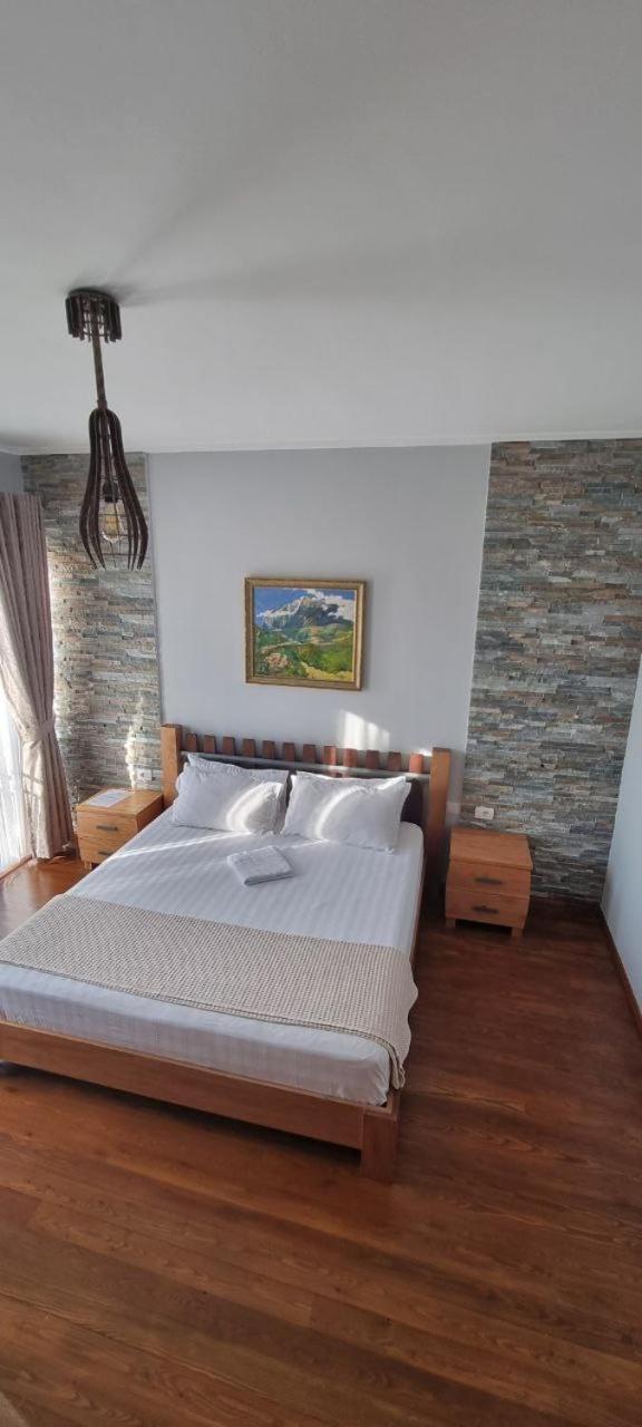 Nurellari Winery Cellar And Guest House Берат Екстериор снимка